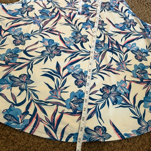 Soneven brand Blue and Pink Sleeveless Blouse‎ with Collar & 1/4 Zippered front - Picture 11 of 13